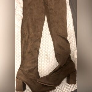 Elegant Brown Over-the-Knee Boots